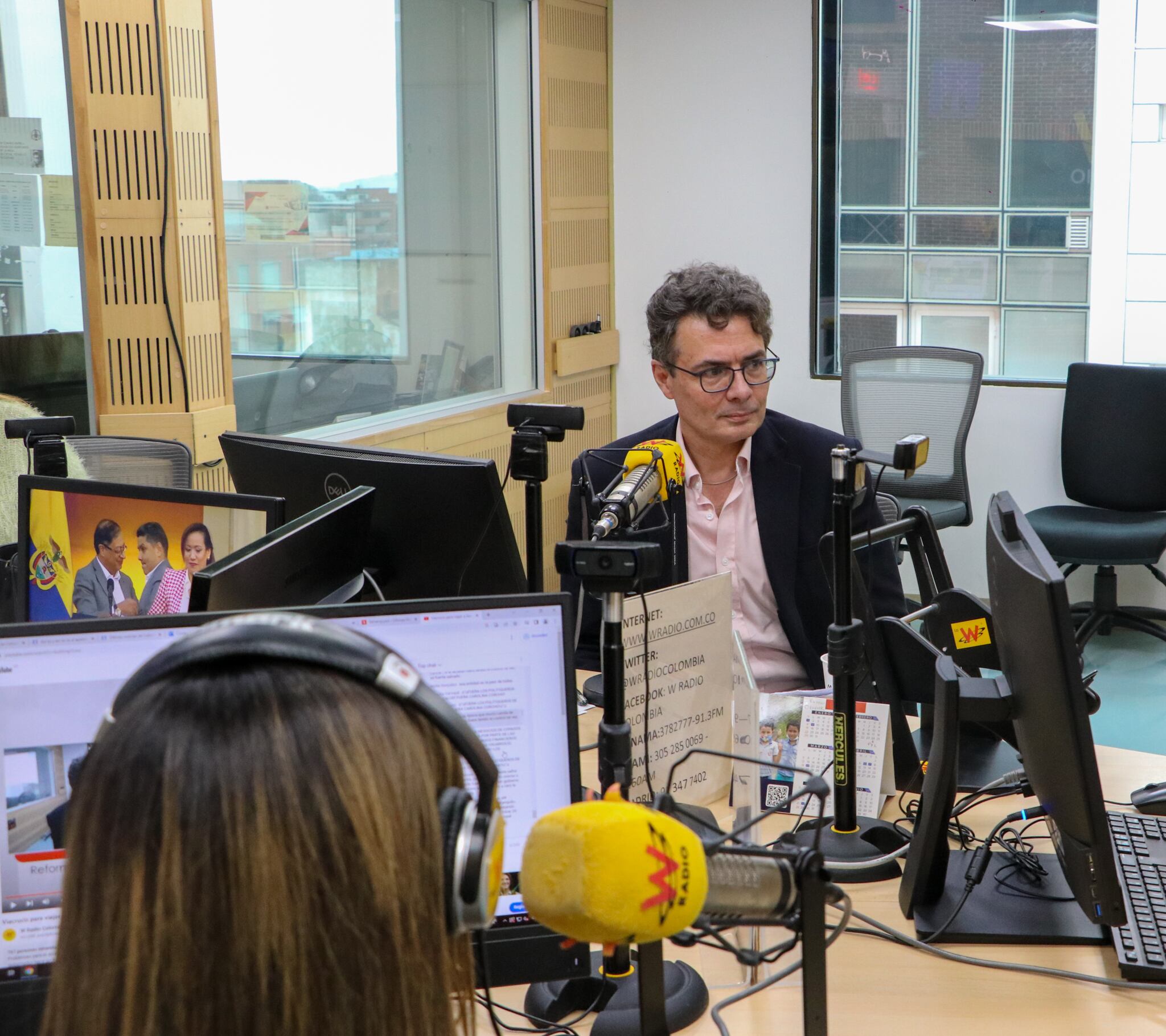 Alejandro Gaviria en La W.