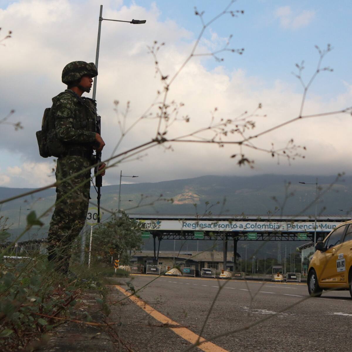 Una parte de la frontera entre Venezuela y Colombia amanece cerrada antes de la posesión de Maduro