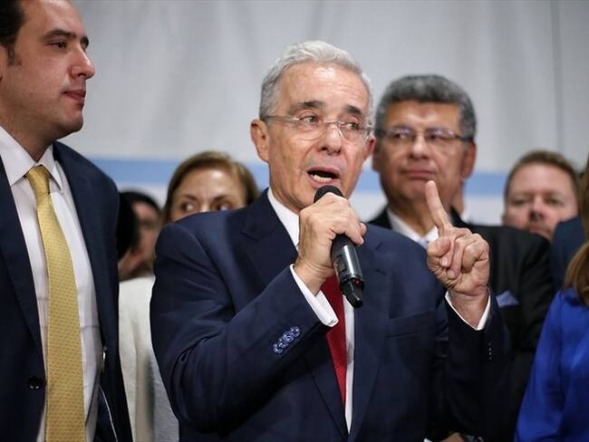 El abogado Jaime Granados solicitó formalmente ante un juez de la República que permita defenderse en libertad al expresidente Álvaro Uribe. Foto: Colprensa / ÁLVARO TAVERA