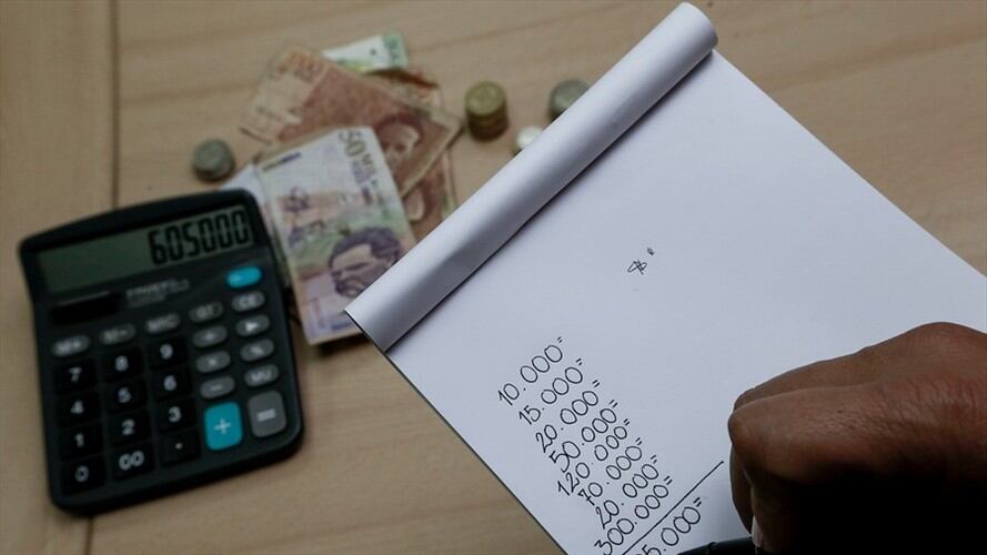 Prima de junio: ¿Cuándo la pagan y cuánto dinero deberá recibir?. Foto: Colprensa