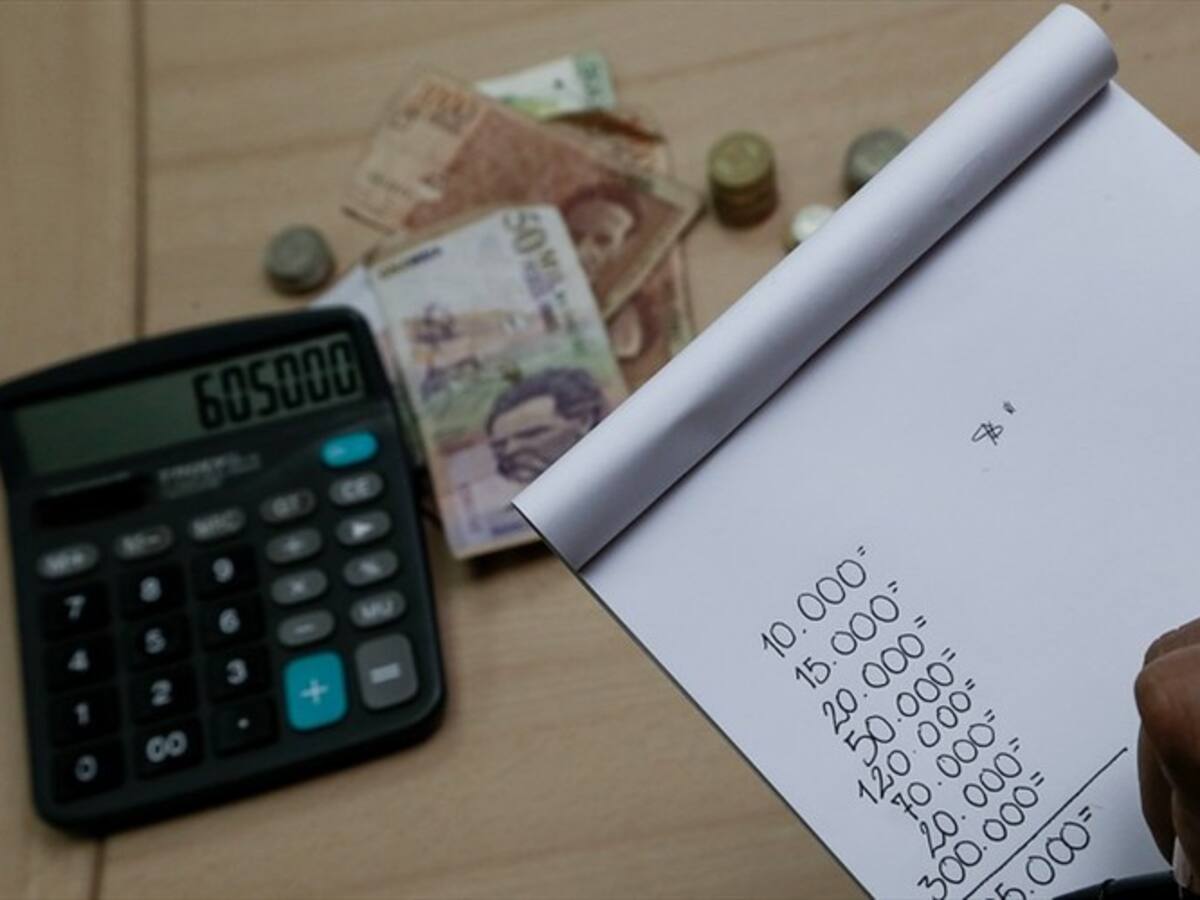 ¿Cuándo pagan la prima y cuánto dinero debe recibir?