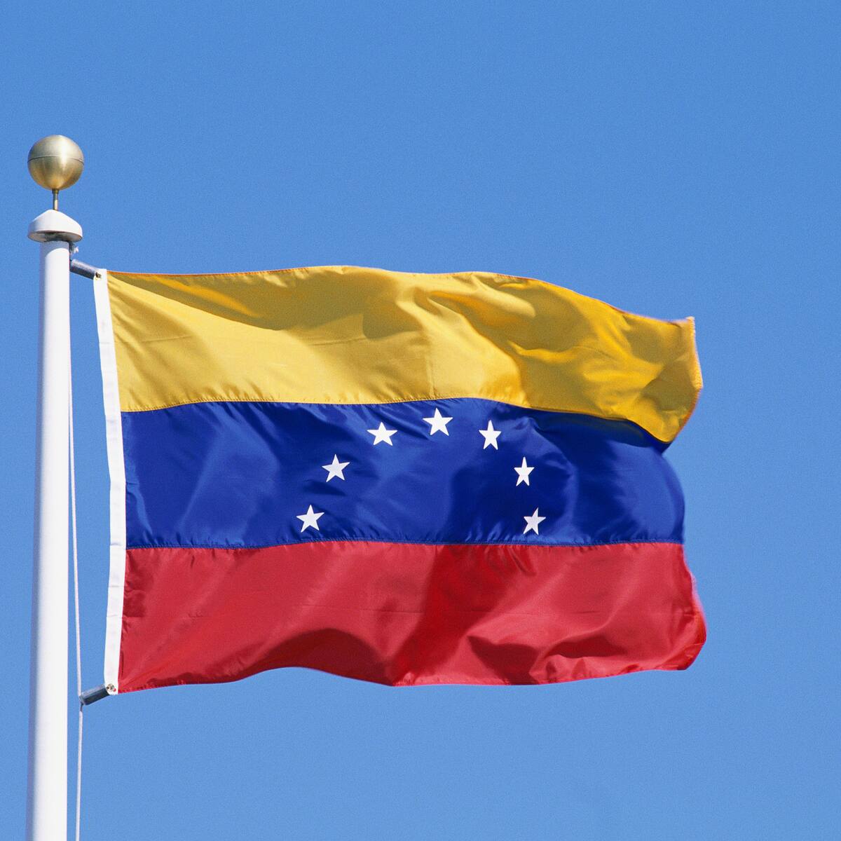 Opinómetro: 46% de colombianos en desacuerdo con que se levanten sanciones a Venezuela