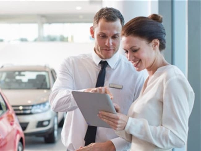 Cada vez más mujeres solicitan su licencia de conducción, según balance del Runt en 2019. Foto: Colprensa