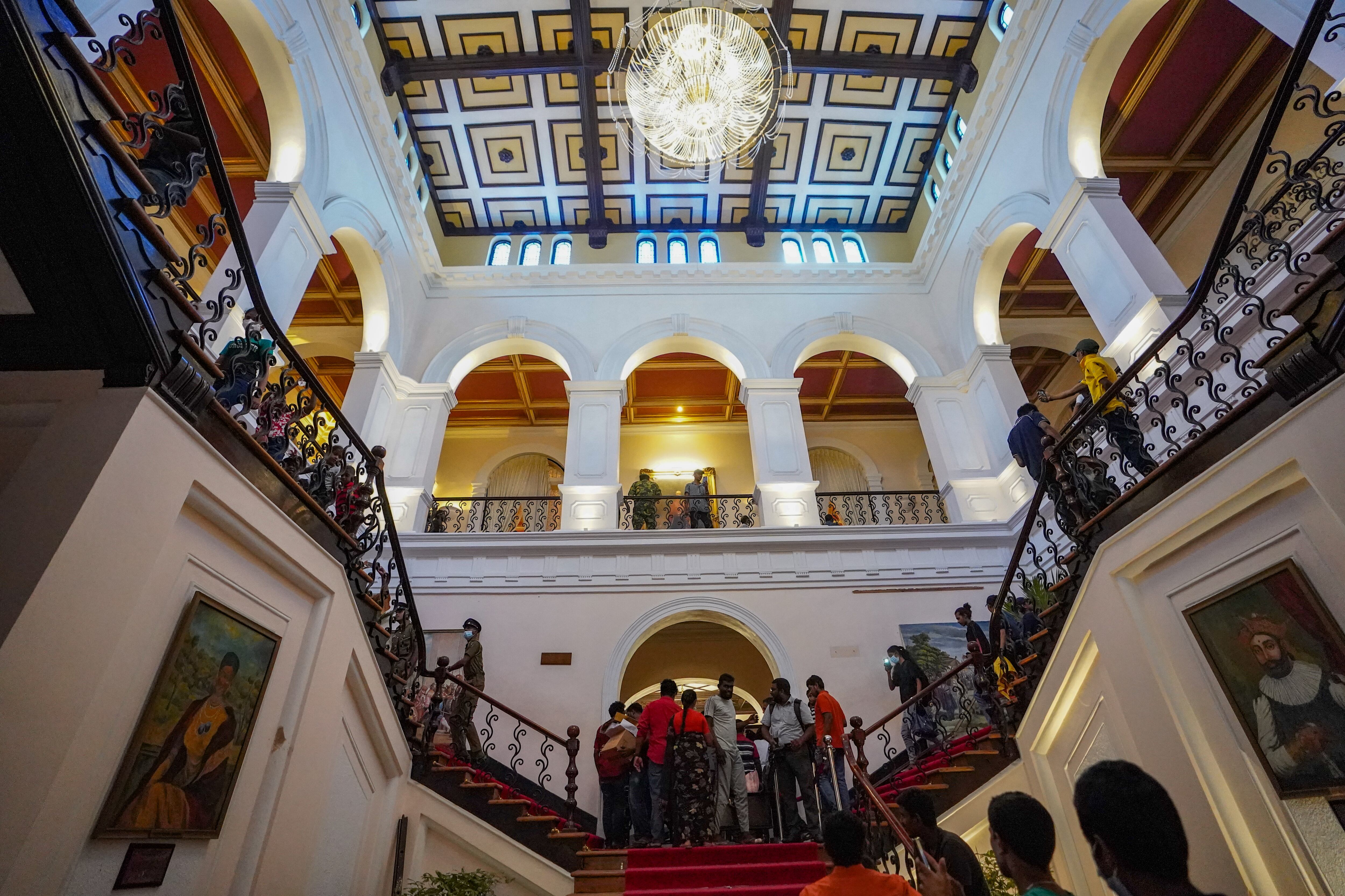 Vista del palacio presidencial en Sri Lanka dos días después del comienzo de las masivas manifestaciones. (Photo by Thilina Kaluthotage/NurPhoto via Getty Images)