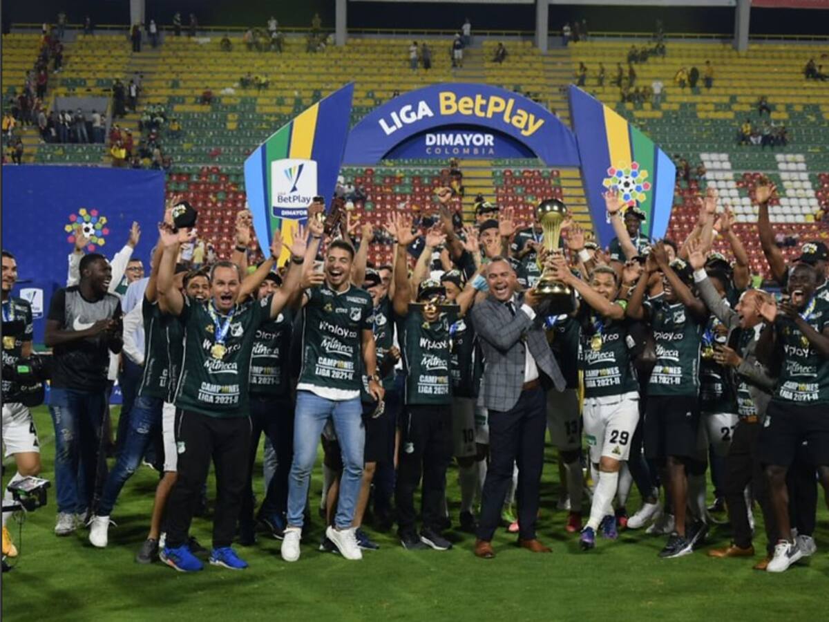 Las personalidades que celebran la 10 estrella del Deportivo Cali