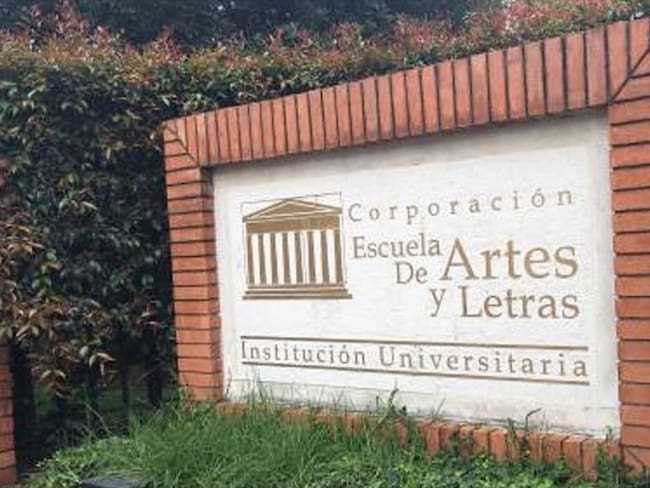 Continúan las denuncias de la Escuela de Artes y Letras. Foto: Daniel Gallego (W Radio)