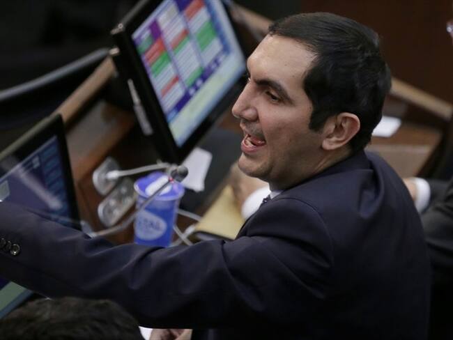 Denuncian que bancos habrían subido tasas de interés en medio de la crisis