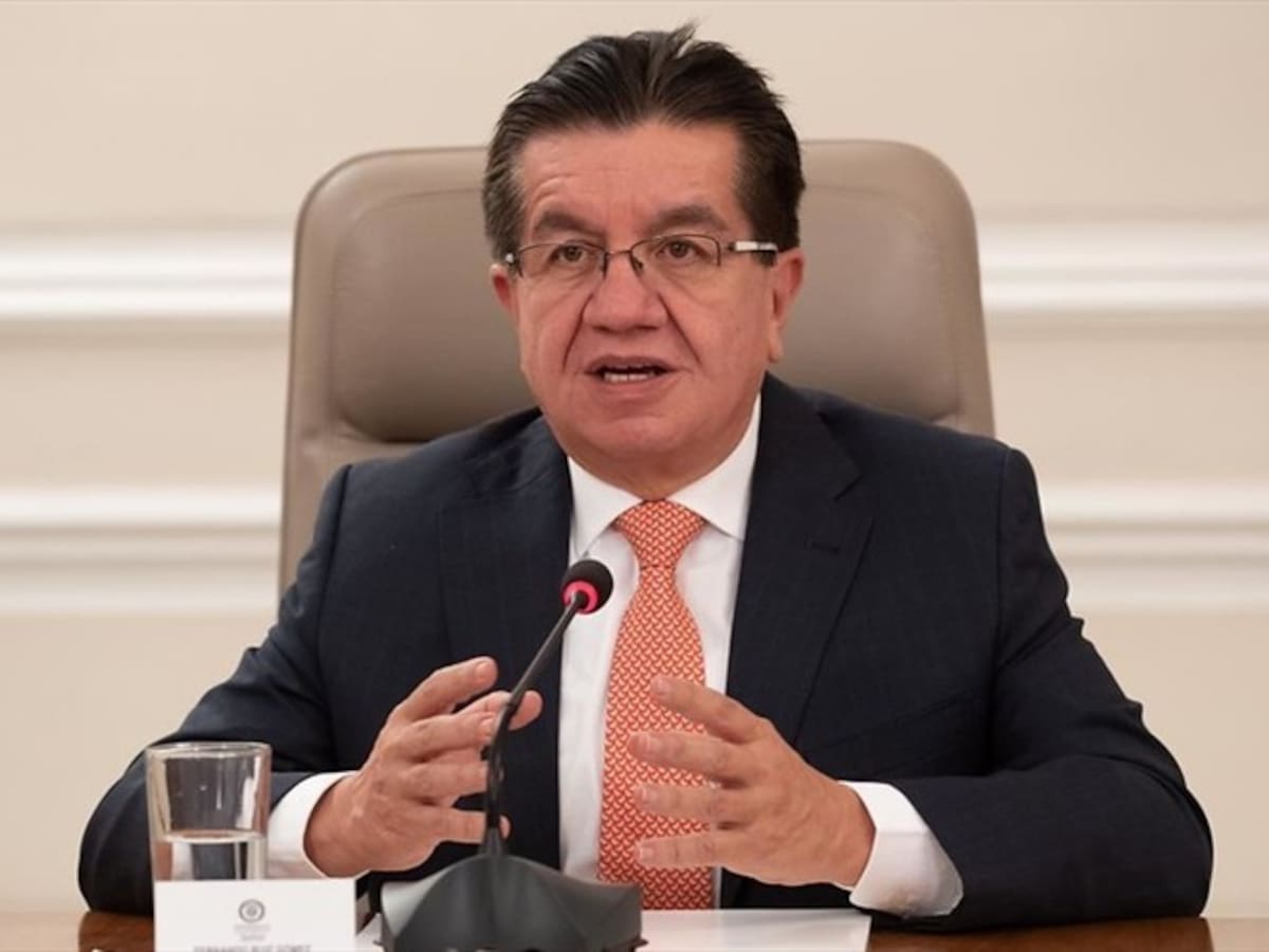 Minsalud autoriza a Cali vacunar contra el COVID a mayores de 65 años