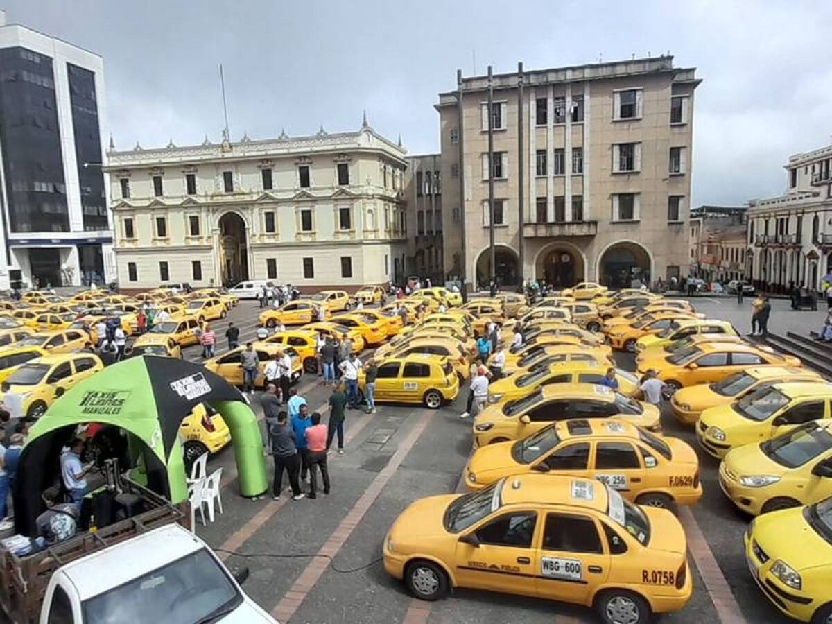 Sigue en firme el paro nacional de taxistas el próximo 9 de agosto en todo el país