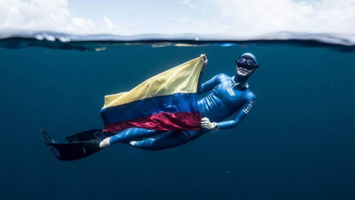 “Allá abajo me volví una gota de agua”: Sofía Gómez sobre su inmersión a 110 metros bajo el océano
