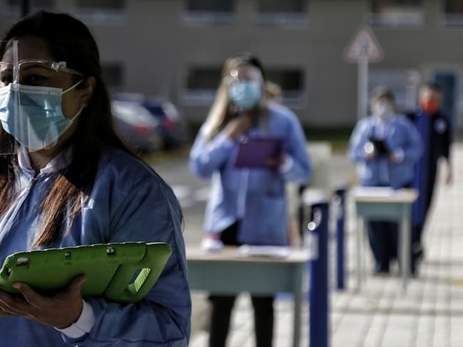 En el colegio Distrital General Santander fueron confirmados 21 casos positivos de COVID-19 entre los profesores. Foto: Colprensa