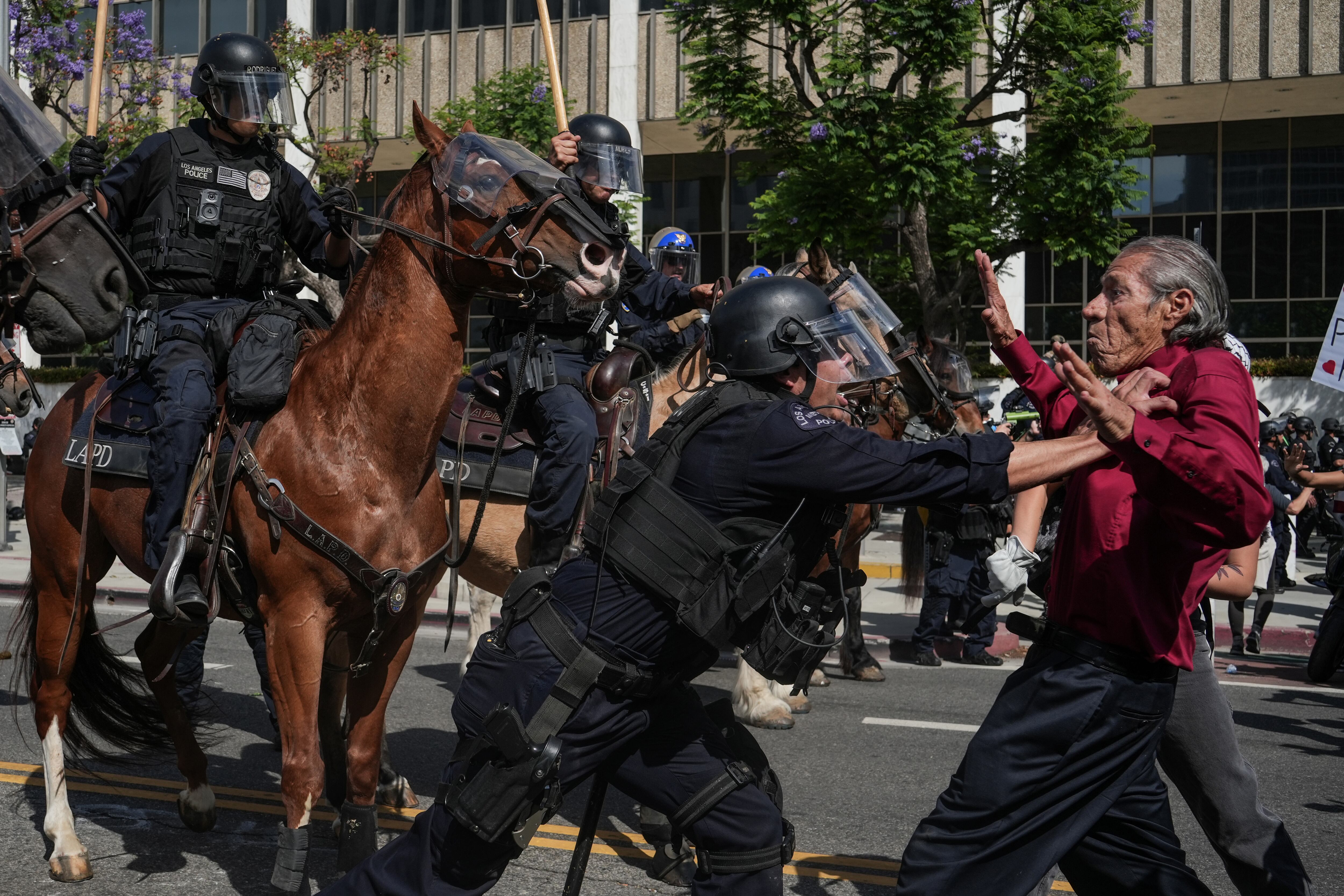 Protestas en Los Ángeles. Foto: Cristopher Rogel Blanquet/Getty Images.