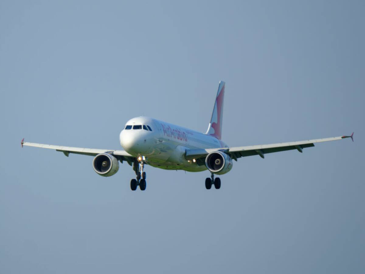 Panamá suspendió temporalmente los vuelos con Venezuela tras la crisis por los comicios