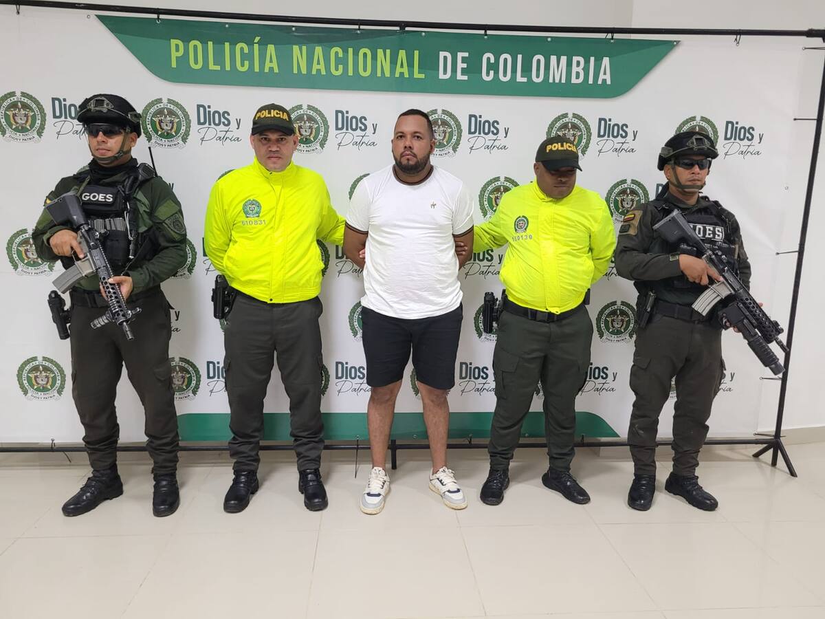 Por una pelea de gallos, cayó capo del Clan del Golfo: la Policía lo capturó