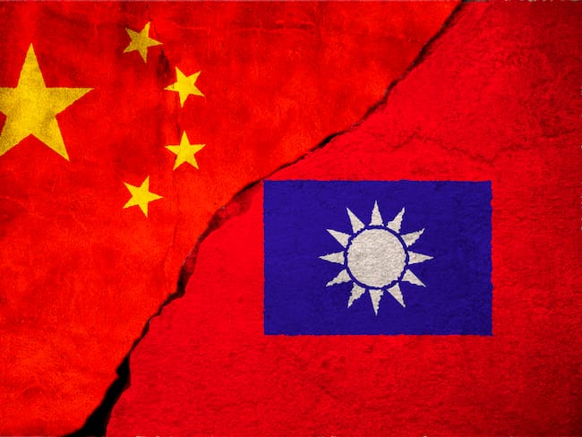 Banderas de China y la isla de Taiwán (Foto: Getty imágenes)