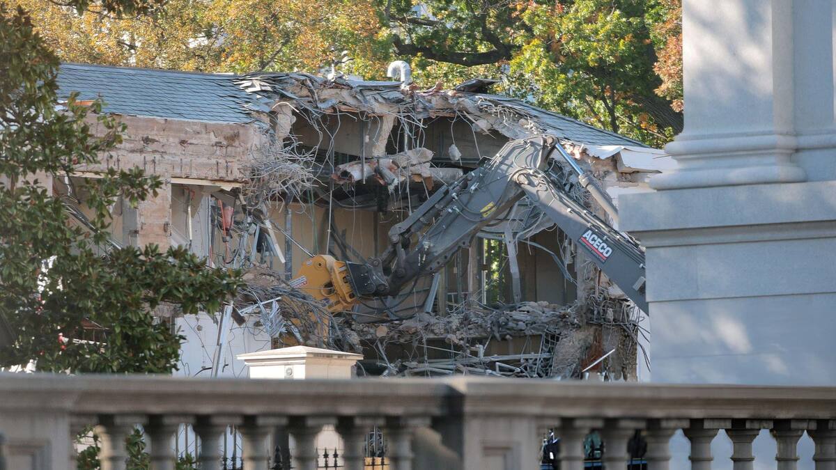 Comenzaron a demoler parte de la Casa Blanca para construir el salón de baile de Trump