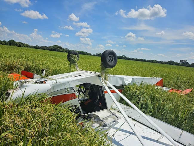 Avioneta en la que viajaba César Ortiz Zorro se accidentó. Foto: CesarOrtiZorro.