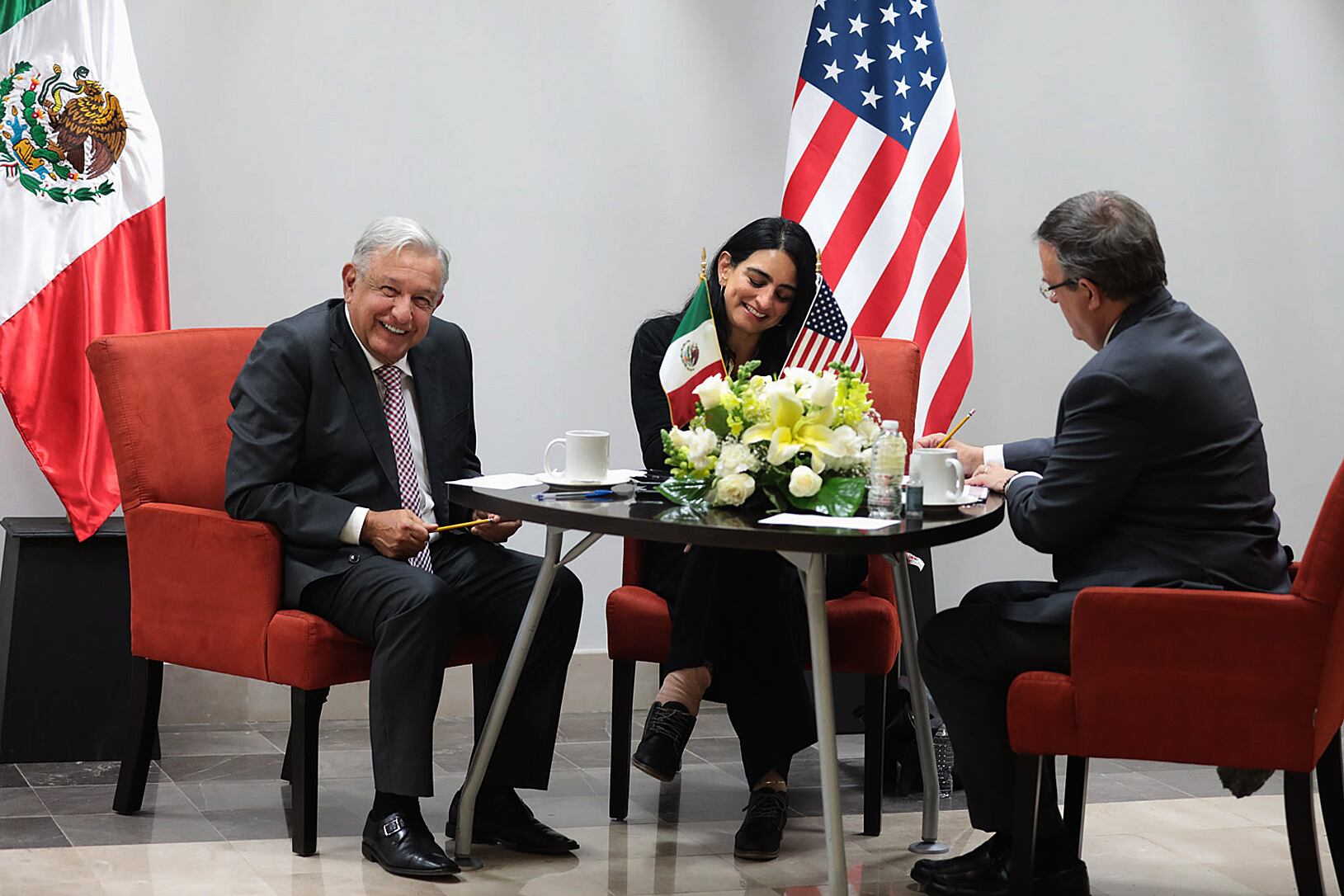 Conversación entre Manuel López Obrador y Joe Biden. Foto: EFE.