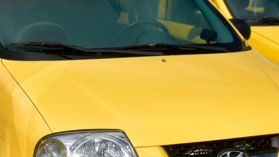 Polémica por mujer se grabó teniendo relaciones con un taxista en plena calle. Foto: RAUL ARBOLEDA/AFP via Getty Images