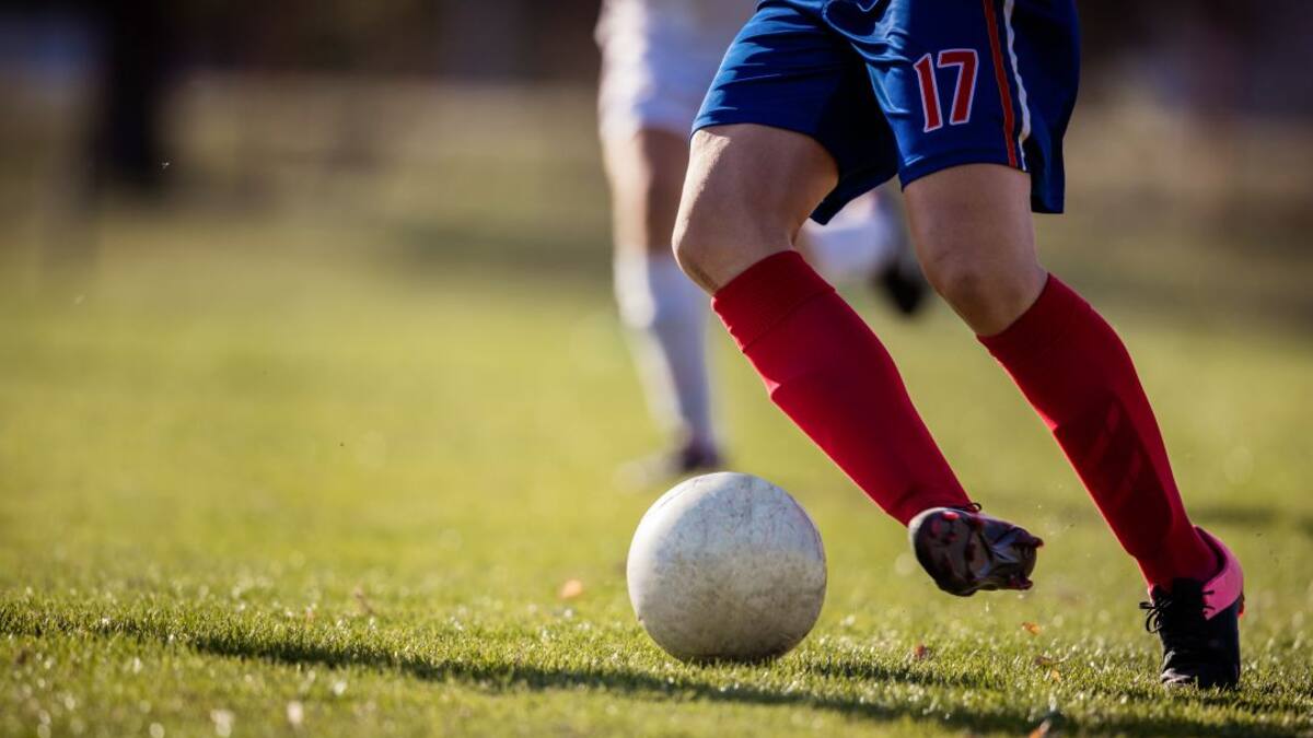 ‘A las patadas’, una radiografía de la historia del fútbol femenino Colombia