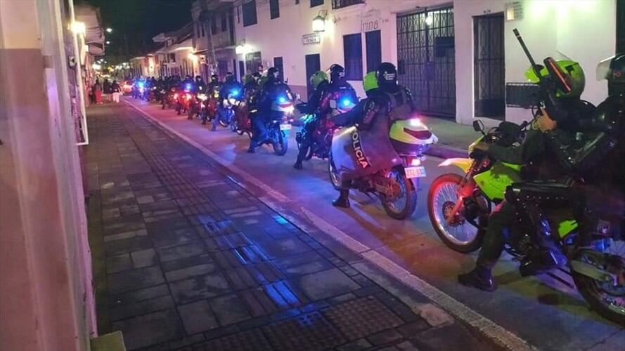 Previo a la jornada, los uniformados recorrieron los 285 barrios de la ciudad . Foto: Cortesía Unicauca Estéreo 104.1