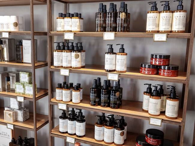 La casa de perfumes Puig adquirió la mayoría de la empresa colombiana Loto del Sur