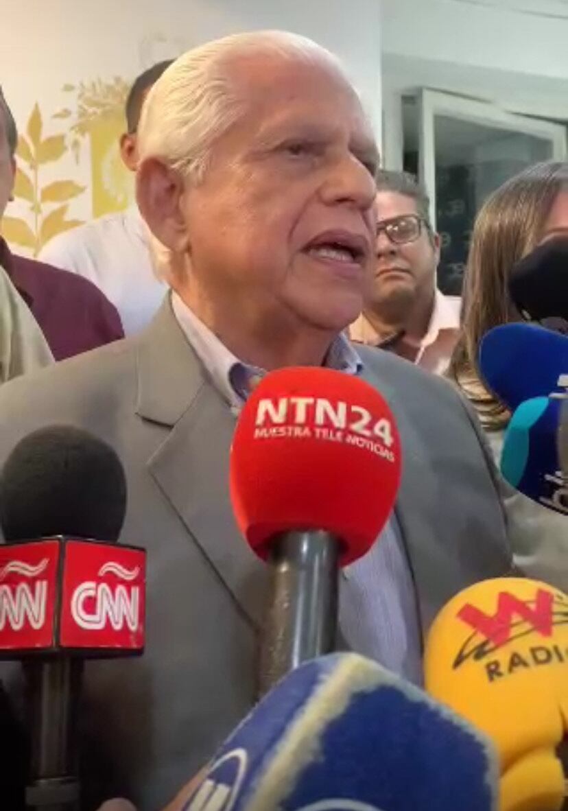 Secretario General de la Plataforma Unitaria, coalición que congrega a los principales partidos opositores venezolanos, Omar Barboza. Foto: Gabriela González.