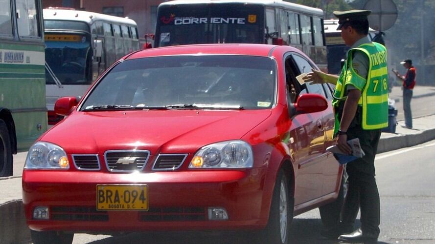 xisten excepciones a las medidas impuestas por el Gobierno Nacional, por eso evite multes y tome nota. Foto: Colprensa