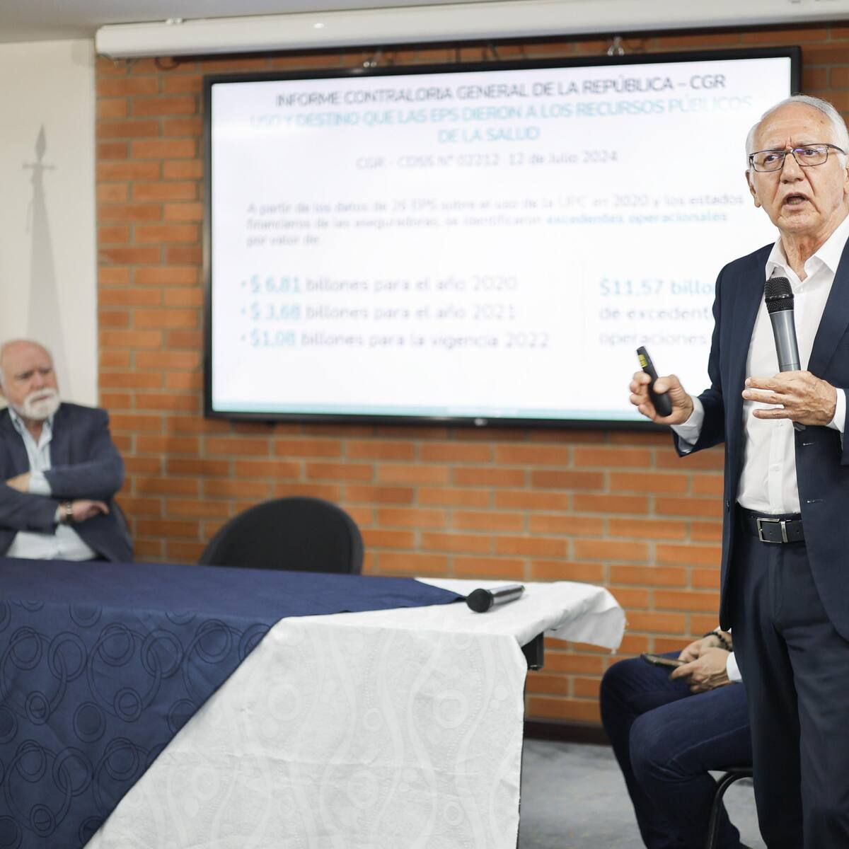 Corte Constitucional ordena a MinSalud suspender mesa de cálculo de la UPC por irregularidades