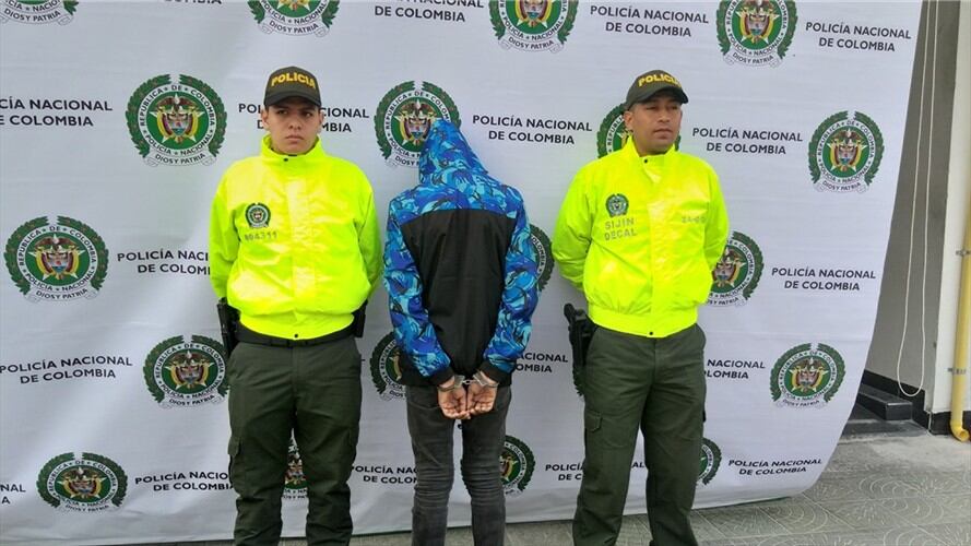 Las autoridades en el departamento de Caldas señalan a alias Fáner, de 18 años de edad, como el presunto responsable material de tres homicidios. Foto: Policía Caldas