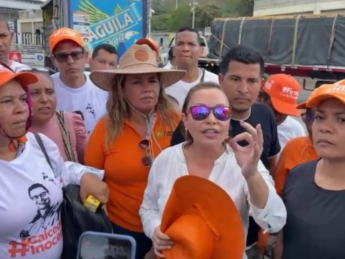 Protestas de miembros de Fuerza Ciudadana durante audiencia de Carlos Caicedo