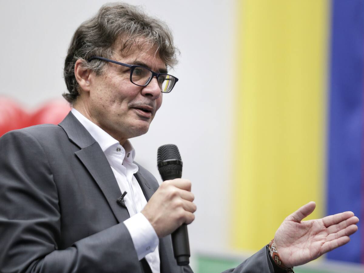 “Yo quiero confiar en la gente”: Alejandro Gaviria sobre apoyo del exgobernador Jorge E. Rey