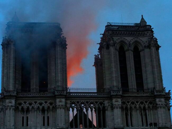 ¿Quién administrará los dineros recaudados para la restauración de Notre Dame?