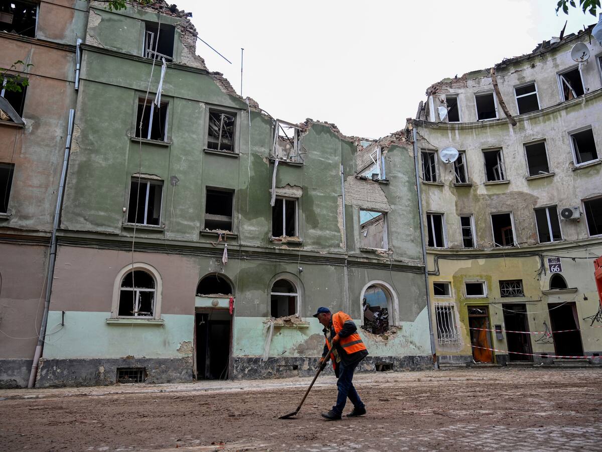 Ascienden a diez los muertos por el ataque de Rusia contra Leópolis, al oeste de Ucrania
