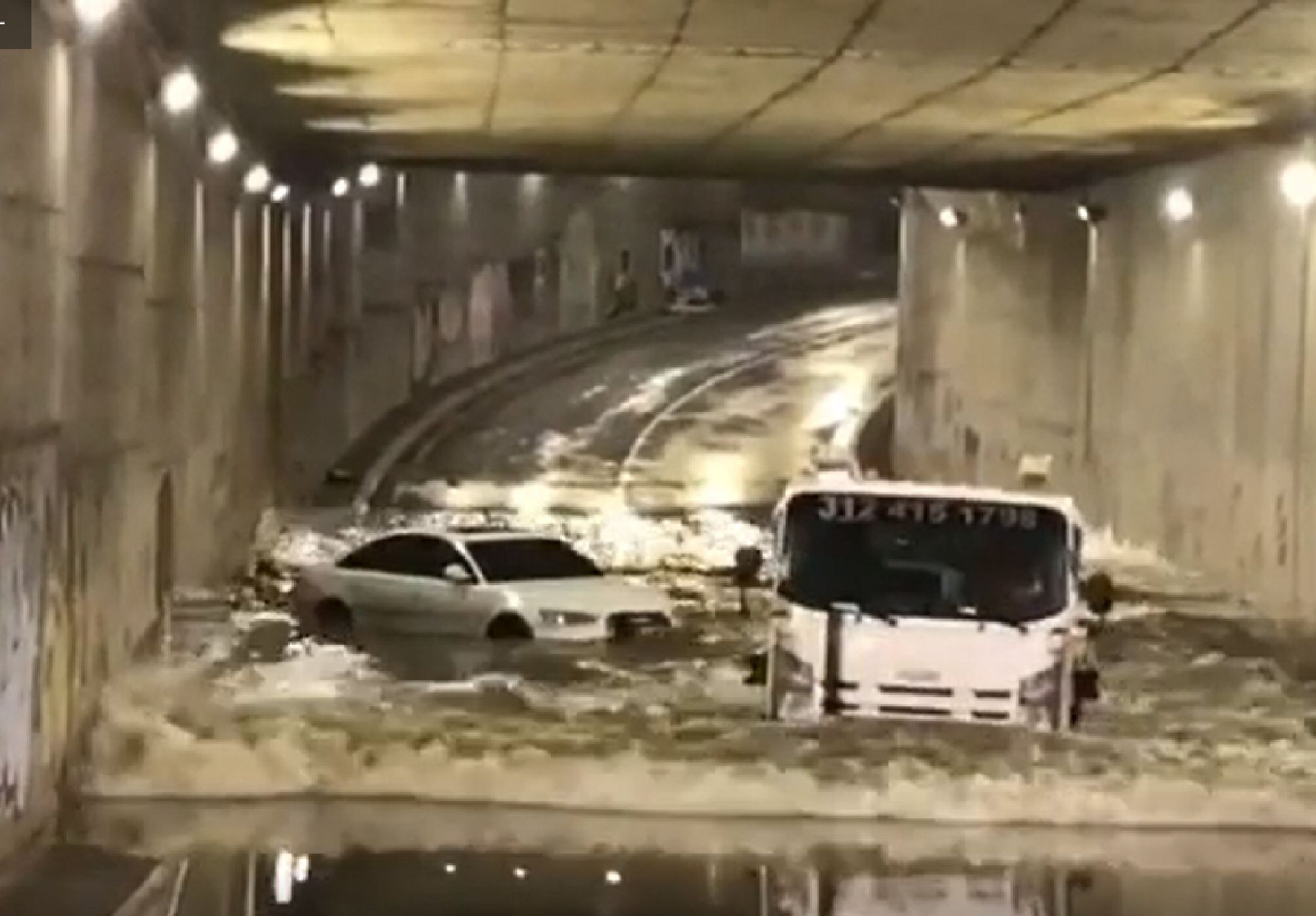 LLuvias/tomada del video