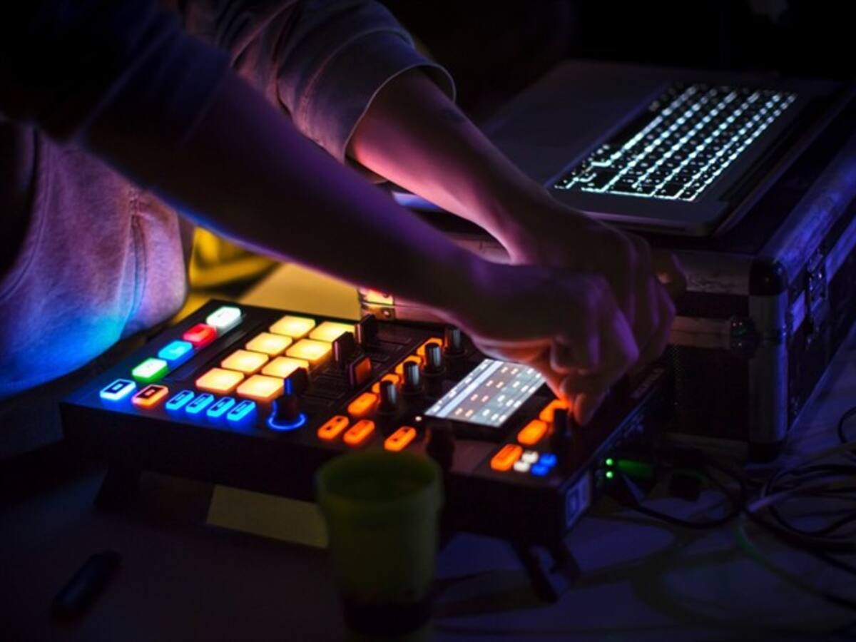 Vuelve a ser tendencia la ‘guaracha’ que exalta la figura de Pablo Escobar