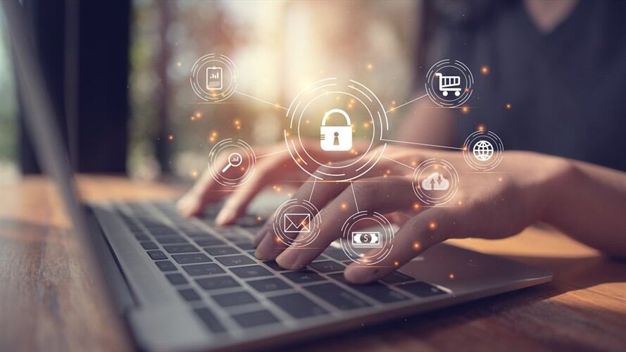 No se pueden utilizar medios engañosos o fraudulentos para la recolección y tratamiento de datos personales. Foto: Getty Images / ANAWAT SUDCHANHAM