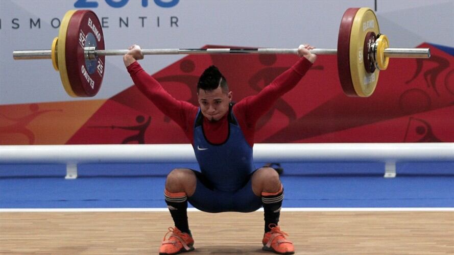 "Orgulloso, gracias a Dios se me dio la oportunidad, estábamos entrenando muy duro y estábamos preparados para la lucha". Foto: Getty Images