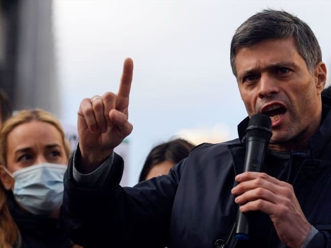 Nosotros tenemos el compromiso y la convicción de que estamos dispuestos a entregar la libertad y la vida: Leopoldo López. Foto: Getty Images