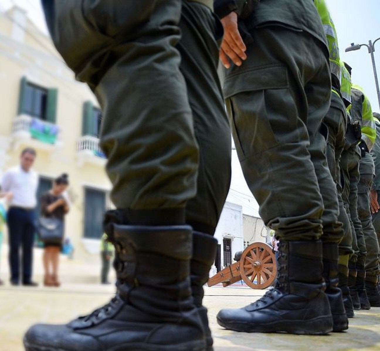 Imputan cargos a policías por homicidios durante protestas en Cali. Foto: Colprensa.