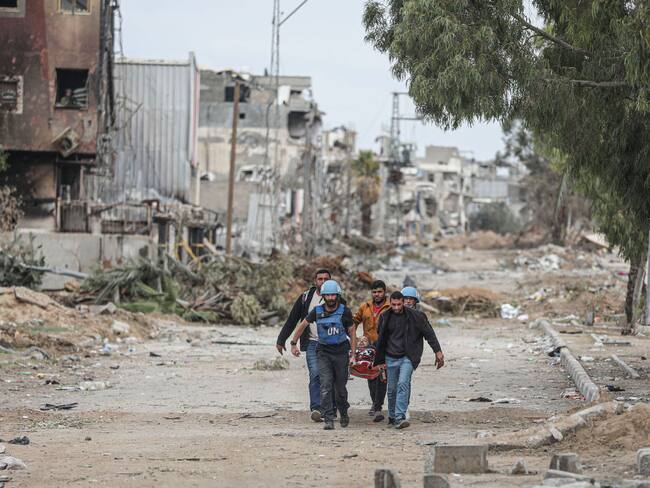 Personal de la ONU en Gaza. (Foto: Mustafa Hassona/Anadolu via Getty Images)