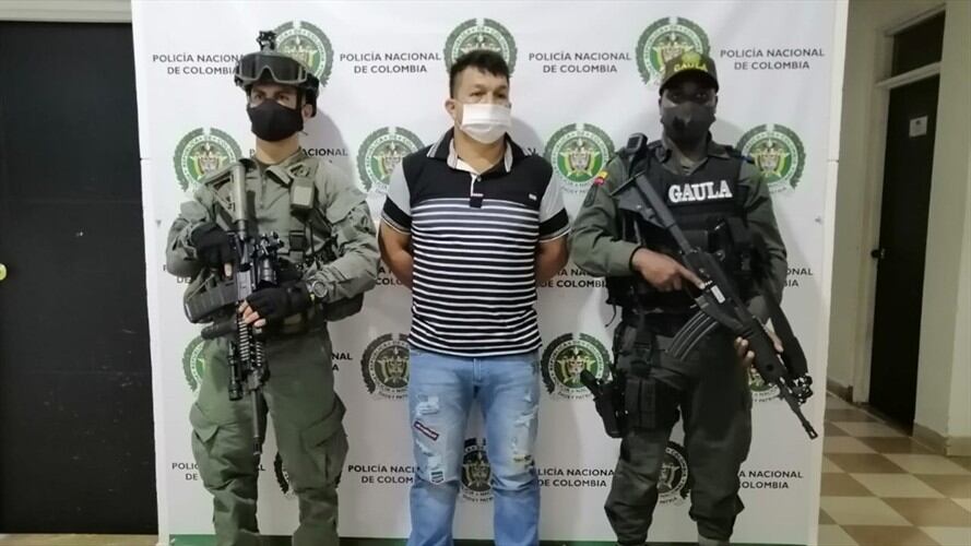 El individuo fue capturado en el corregimiento de Mojarras, municipio de Mercaderes, con una orden judicial . Foto: Policía Nacional