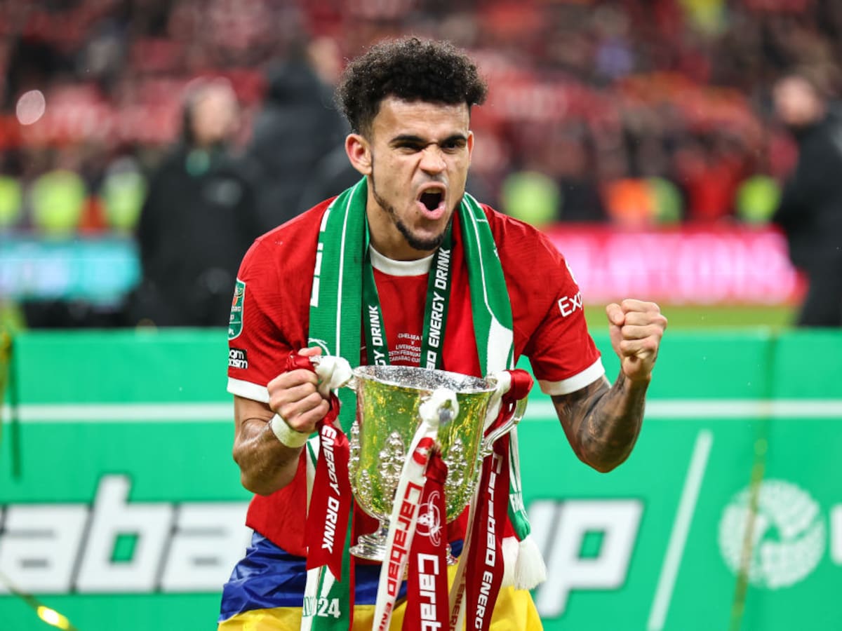 Luis Díaz dedica el título de Carabao Cup a sus padres: “es por todo lo que han pasado”