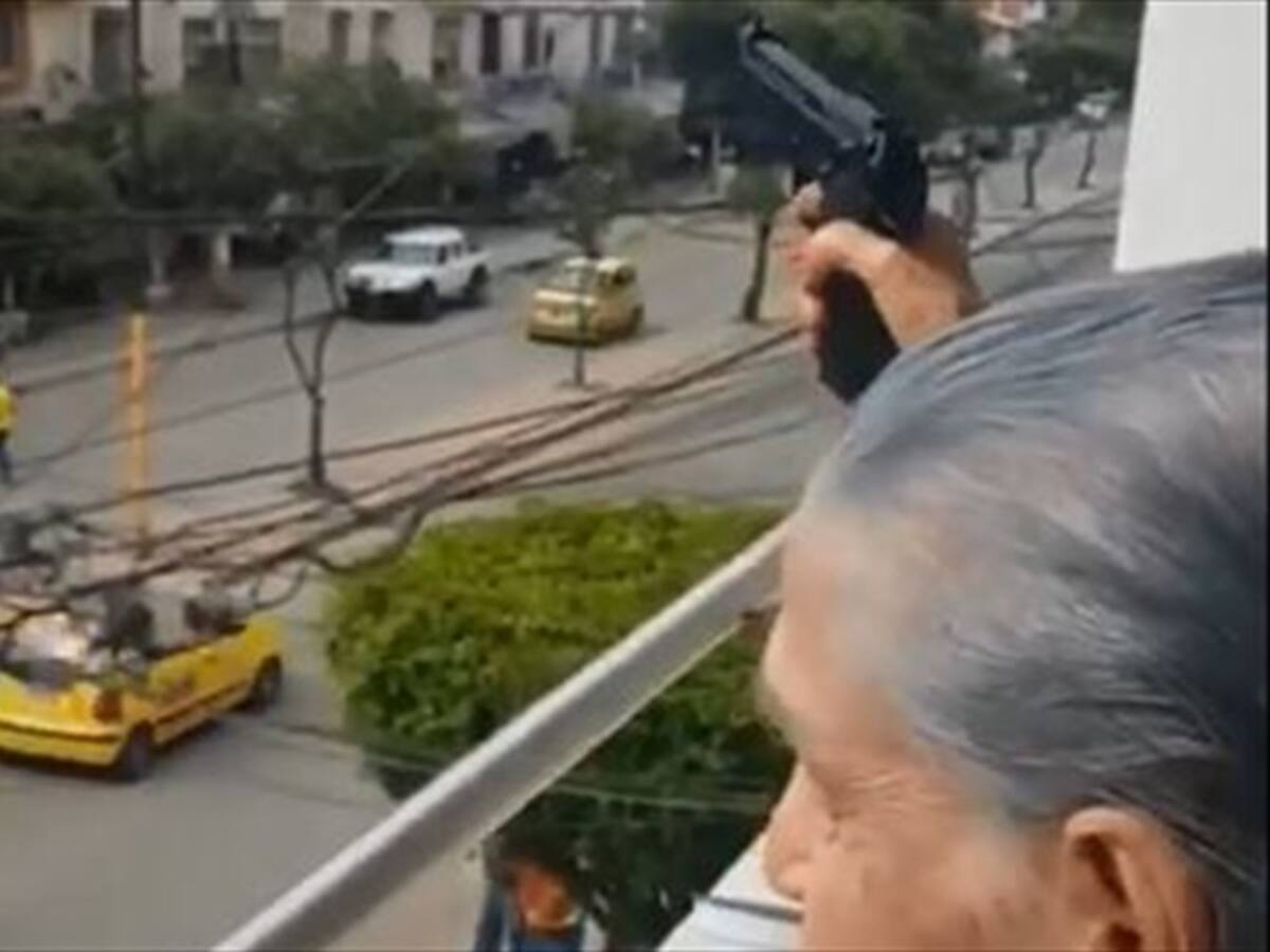 Santander: Policía investiga anciana que disparó desde un balcón en Girón