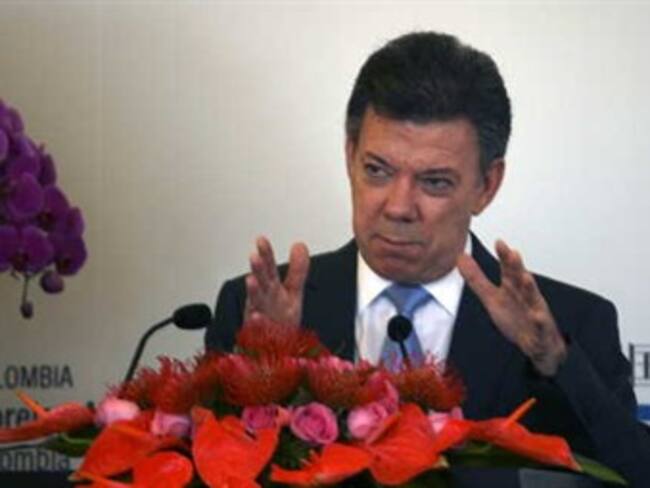 Presidente Santos afirmó que 'muchos ganan con el TLC y si pierden, habrá apoyo'