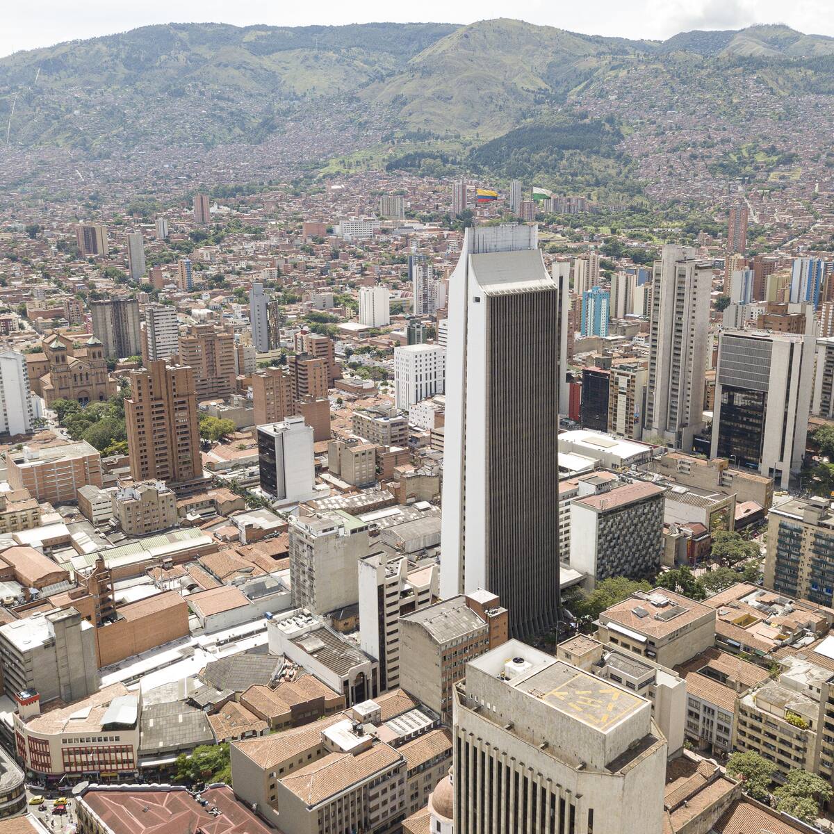 El edificio más alto de Medellín: ¿cuántos pisos tiene? Se construyó entre 1968 y 1972