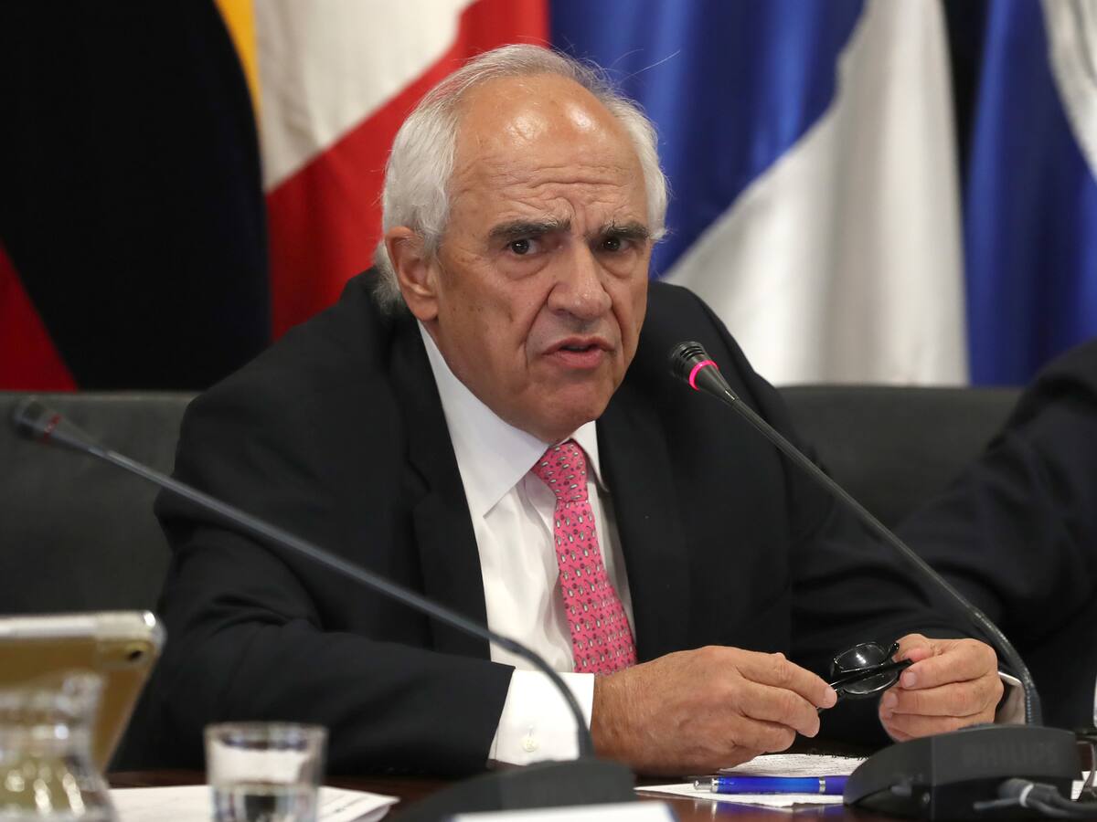 Es difícil no reconocer resultados avalados por sistema institucional: Samper sobre Maduro