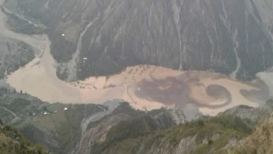 Río Chicamocha tiene riesgo de desbordarse. . Foto: suministrada.