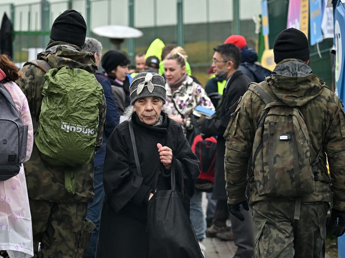 Ucrania urge a evacuar el este y pide “armas” a la OTAN