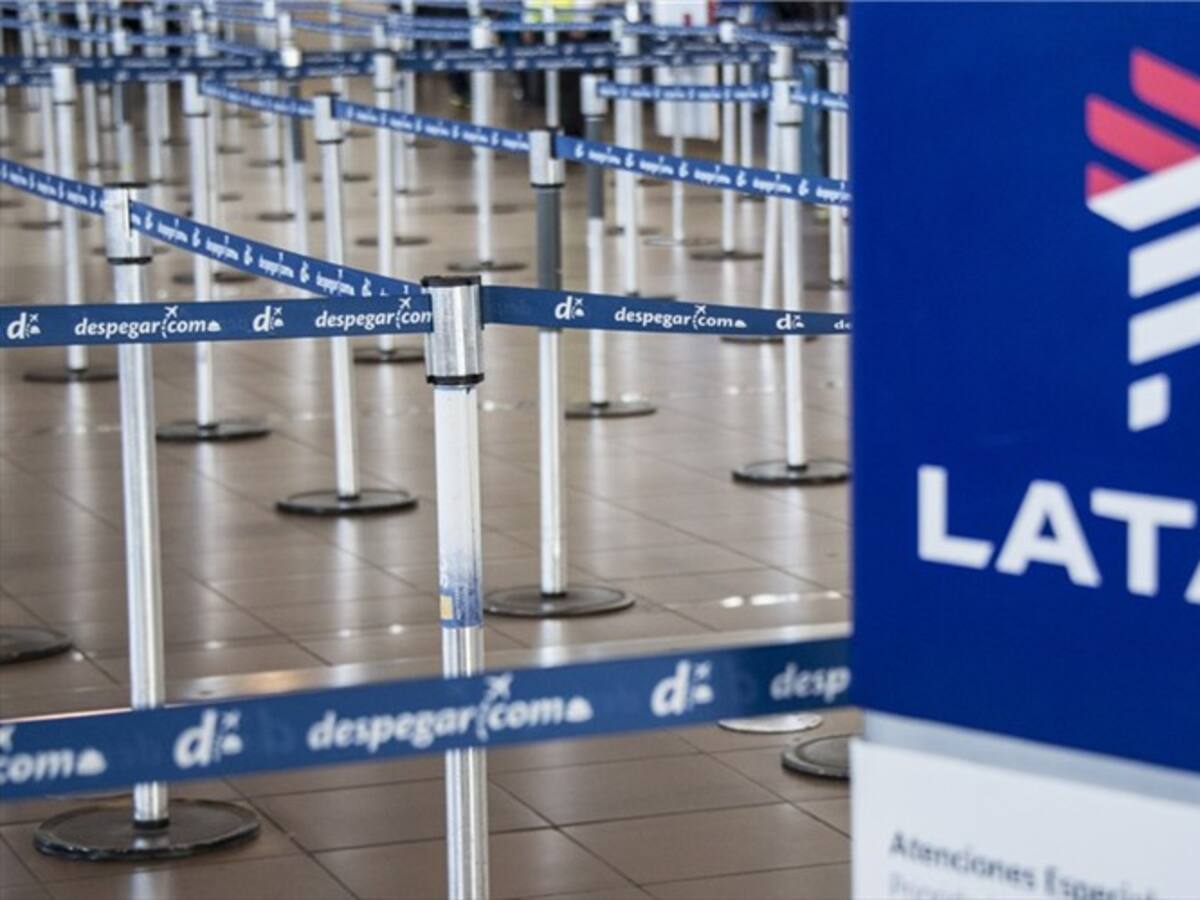 Latam canceló temporalmente parte de su operación por variante ómicron en Colombia